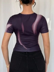 SHEIN Unity 女士性感镂空装饰纽扣修身 T 恤，时尚彩色印花设计，随机花卉图案 - 彩色 - 查看 2