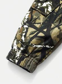 年轻男孩全年必备城市街头大胆户外风格全松紧腰迷你拉链慢跑牛仔裤 - 迷彩印花，多口袋 - 軍綠色 - 查看 4