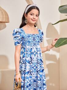 SHEIN Tween Girls Blue & White Porcelain Floral Print Gigot Sleeve Loose Fit A-Line Dress, Adorable Vacation Dress, Suitable For Spring Outing & Holiday