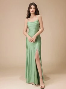 Fashions Teen Girl Green Simple And Generous Off The Shoulder Backless Shrinkage High-Split To The Leg Crossover Asymmetrical Fashionable Personalized Ruffles Halter Homecoming Dresses - Green - View 1