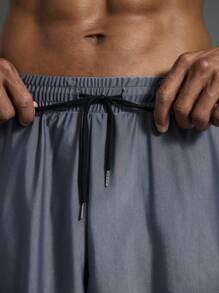Manfinity Sport Polished Herren Sporthose mit Buchstaben-Muster und Tunnelzug an der Taille, 2 in 1