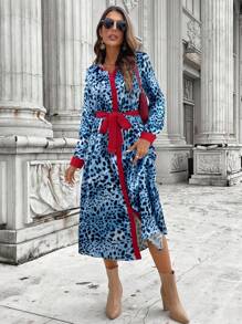 SHEIN LUNE 2024 秋冬新款豹纹拼色女式长款开襟连衣裙 - 藍色 - 查看 4