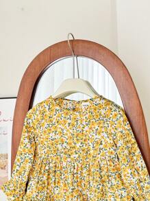 SHEIN LMoss Kids LMoss 女婴可爱甜美碎花荷叶边长袖连衣裙