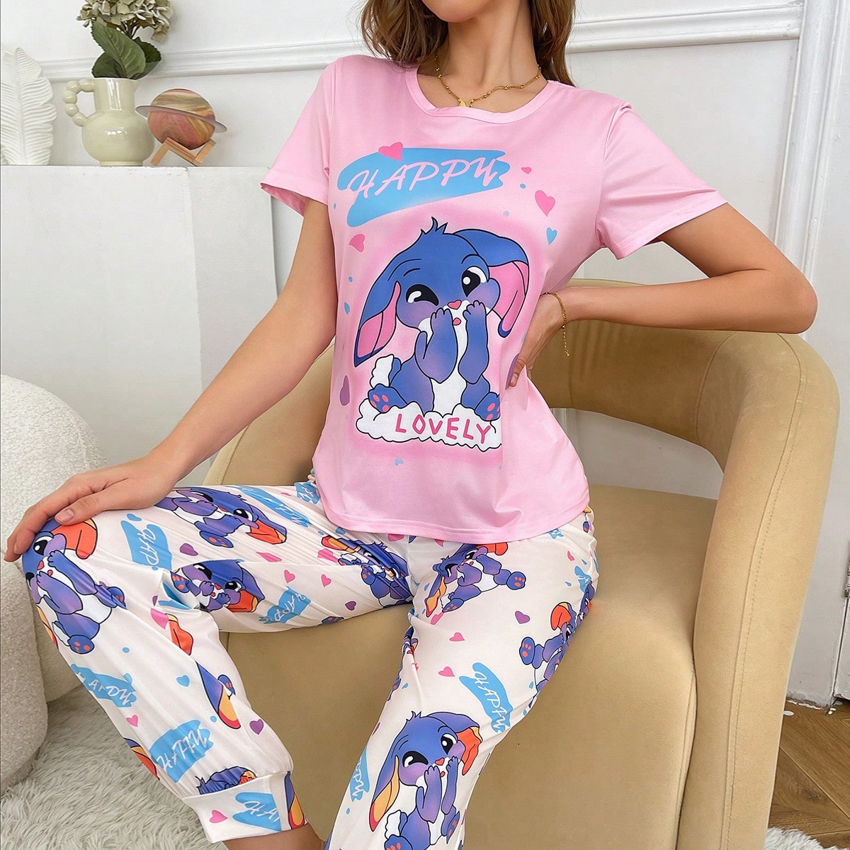 Conjunto de pijama para mujer con bloqueo de colores y cuello redondo con diseño de conejo