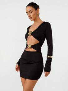 Aveloria Modichic Robe moulante tricotée mini avec décoration métallique de papillon creuse, manches longues, design épousant les courbes pour femmes - Noir - Voir 1
