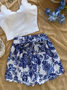 Soleia 2 pièces Ensemble de tenues d'été pour femme en vacances, débardeur blanc à élastique et shorts décontractés à imprimé floral