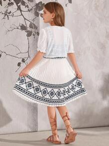SHEIN Tween-Mädchen 2-teiliges Set mit kurzärmligem Crop-Top Unifarben und ärmellosem Kleid mit geometrischem Print - Weiss - Übersicht 2