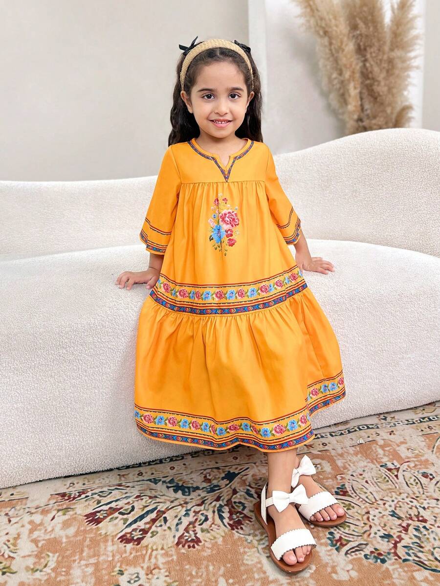 SHEIN Leap Crew 年輕女孩寬鬆休閒梭織花卉印花缺角領口連身裙 - 黃色 - 查看 1