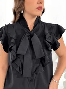 SHEIN Privé Plus Size Women Elegant Versatile Ruffled Sleeve Solid Color Open Front Shirt, Suitable For Work, Casual, Tea Party, Date, Concert, Party, Beach Photography