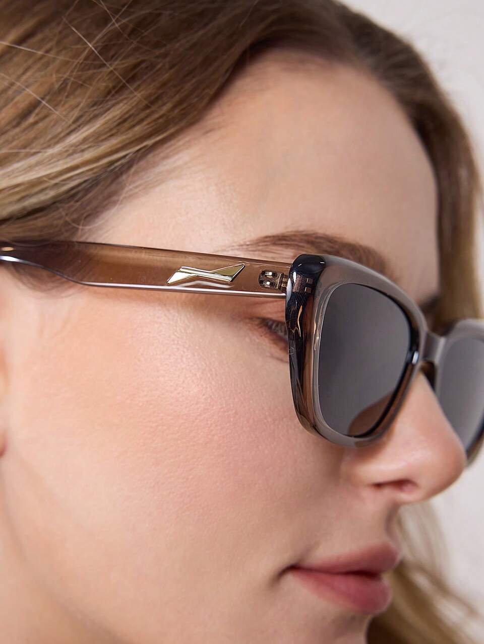 1PAIR BASICS STUDDED FASHION GLASSES, SUITABLE FOR CASUAL AND VACATION WEAR