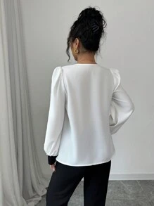 Modelyn 女士纯色对比色 V 领蝴蝶结长袖衬衫 - 杏色 - 查看 2