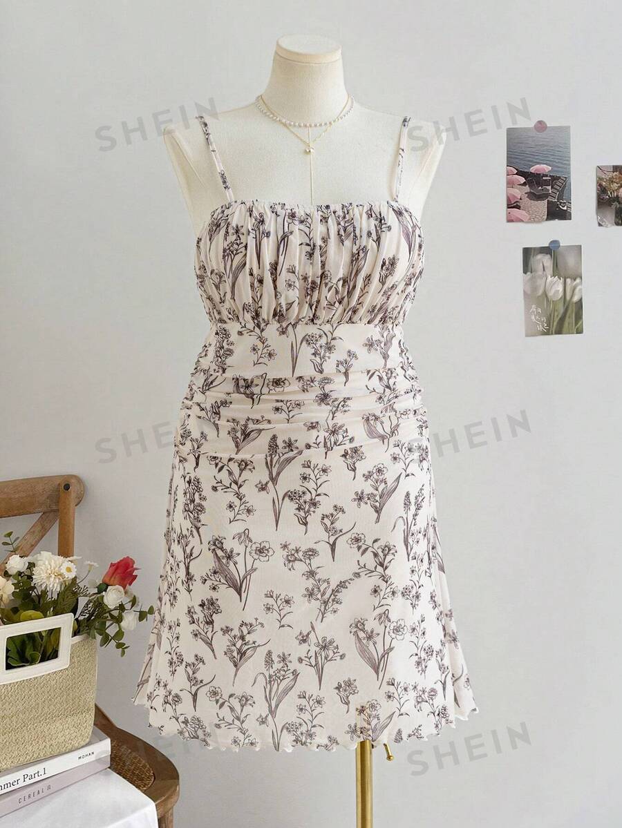 Soleia Große Größen Damen Boho Blume Muster gerafftes Urlaubskleid/Abschlussfeier/Schulanfang Lässig Kleid, geeignet für Herbst, für Sommer - Schwarz und Weiss - Übersicht 1