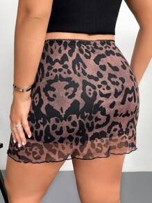 SHEIN Privé Falda elegante y sofisticada de talla grande, adecuada para el trabajo, las vacaciones, el té de la tarde, las citas, los conciertos y las fiestas, con estilo académico y de playa retro en . Falda corta de mini longitud, con diseño de cintura ultrabaja, estampado de leopardo y volantes translúcidos.