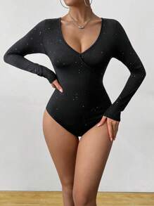 Chiquease Bodyduit ajustado y sexy de unicolor con lentejuelas, cuello escote corazón profundo y manga larga para mujeres - Negro - Ver 7