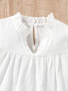 SHEIN Girls White Cap Sleeve Cap Sleeve Cute V-Neck A-Line Blouse, Princess Sweet Matching Sister Outfits, Fashion Look - White - View 4