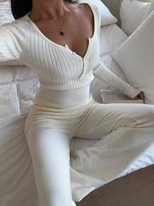 Aloruh Commuter Women's Deep V-Neck Long Sleeve Fitted Spring Sweater In Apricot + High Waisted Flared Knit Pants, Autumn/Winter - Apricot - View 1