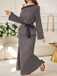 Modelyn 2 件女式春夏花卉印花长袖露肩上衣和裙子套装 - 黑色 - 查看 4