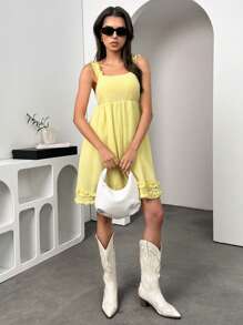 SHEIN Unity Gaun Cami Kasual Warna Polos Sederhana untuk Berpergian - Kuning - View 3