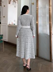Dazy Petite Plus 大码拼色圆领中长连衣裙，黑白，90 年代春夏服装，秋季服装长袖格子连衣裙 - 黑與白 - 查看 2