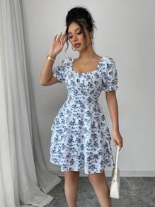 Rafferiza 休闲可爱碎花松紧腰圆领荷叶边下摆短袖女式连衣裙