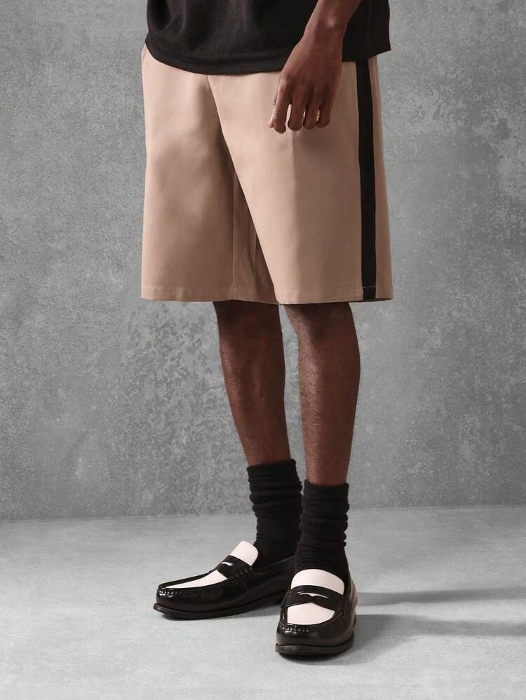 Feuchtigkeitsableitende Shorts im Slim Fit