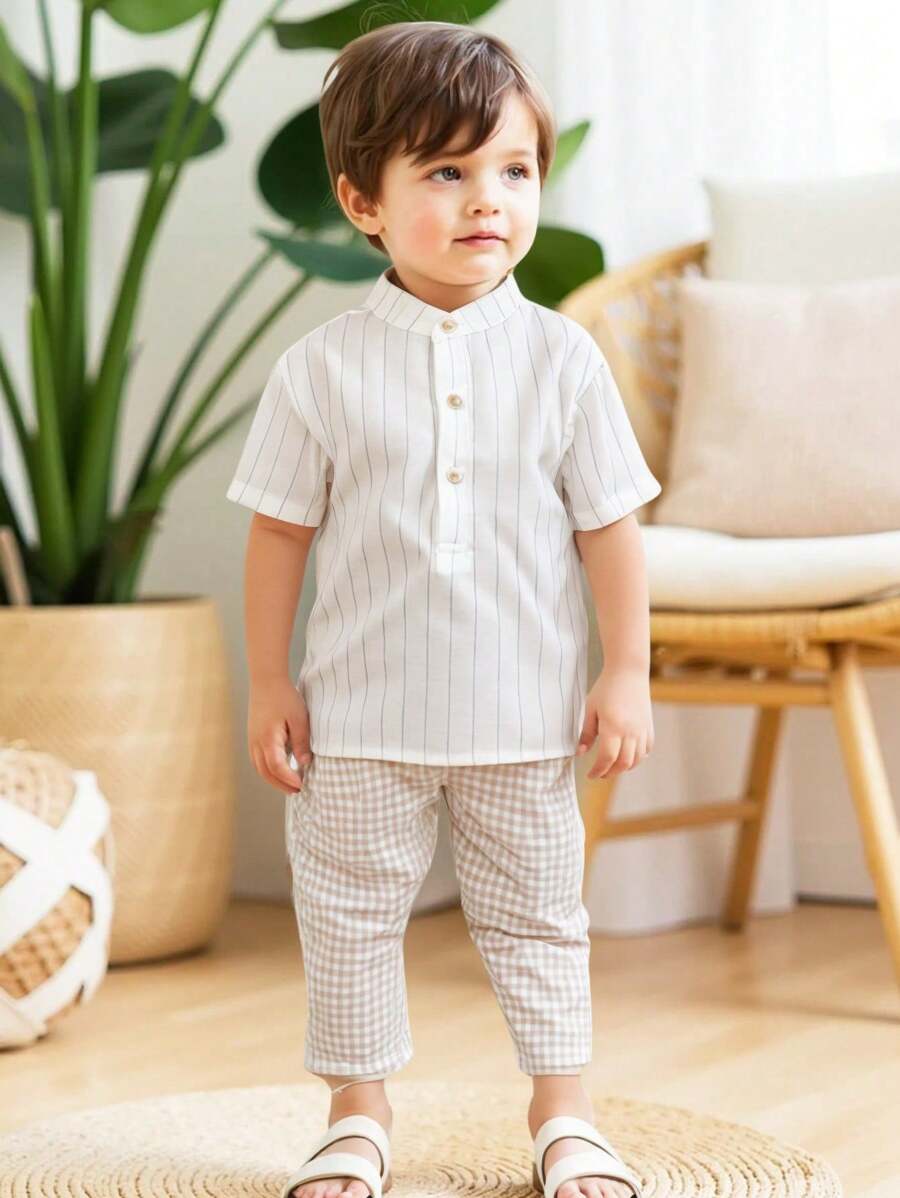 SHEIN Baby Boy 2pcs Short Sleeve Solid Stand Collar Top & Elastic Waist Plaid Long Pants Set - Multicolor - View 1
