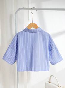 SHEIN Tween 女童超大简约翻领条纹短款宽松落肩短袖休闲衬衫 - 藍色 - 查看 2