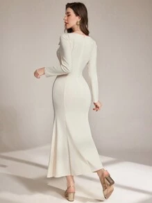Modelyn Spring New V-Neck Hollow Lace Elegant Design Fitted Fishtail Dress