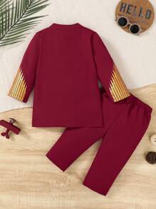 2 Stück Baby Jungen Set aus gewebtem bedrucktem Langarmhemd und Hose