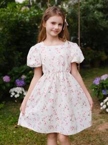 WESTFADE Young Ditsy Floral Backless Bowknot Puff Sleeve Cinched Waist Dress For Tween Girls, Vacation Sweet Style, Suitable For Traveling, Photography, Vacation, And Gatherings