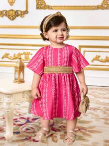 SHEIN Babygirl 可爱几何图案短袖夏日度假连衣裙 - 粉色 - 查看 6