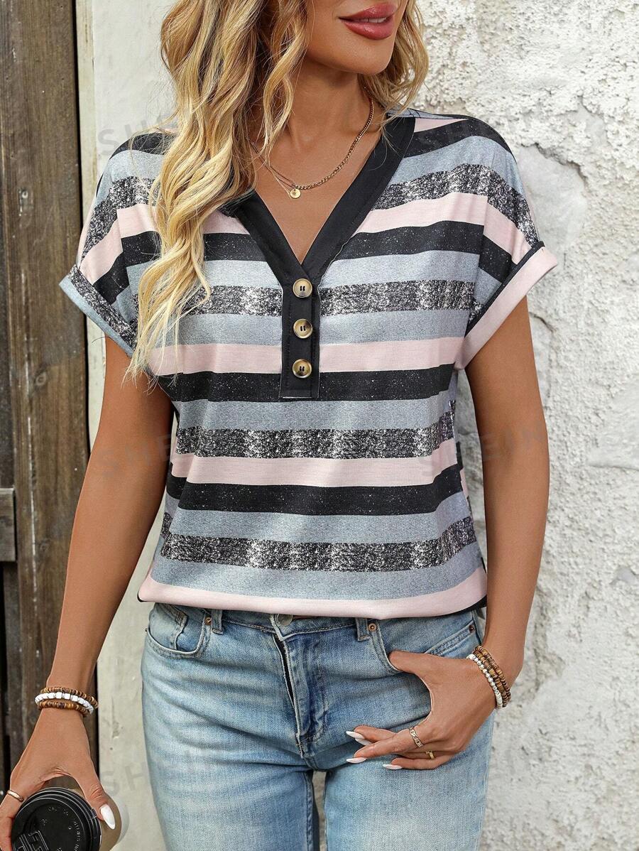 EMERY ROSE Camiseta con manga de murciélago y botones con estampado a rayas, camiseta gráfica para mujeres