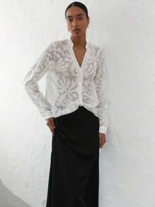 SHEIN Privé Women's Elegant V-Neck Twist Design Loose Long Sleeve Floral Textured Blouse In White, Commute-Friendly Fall Cloth For Women - White - View 3