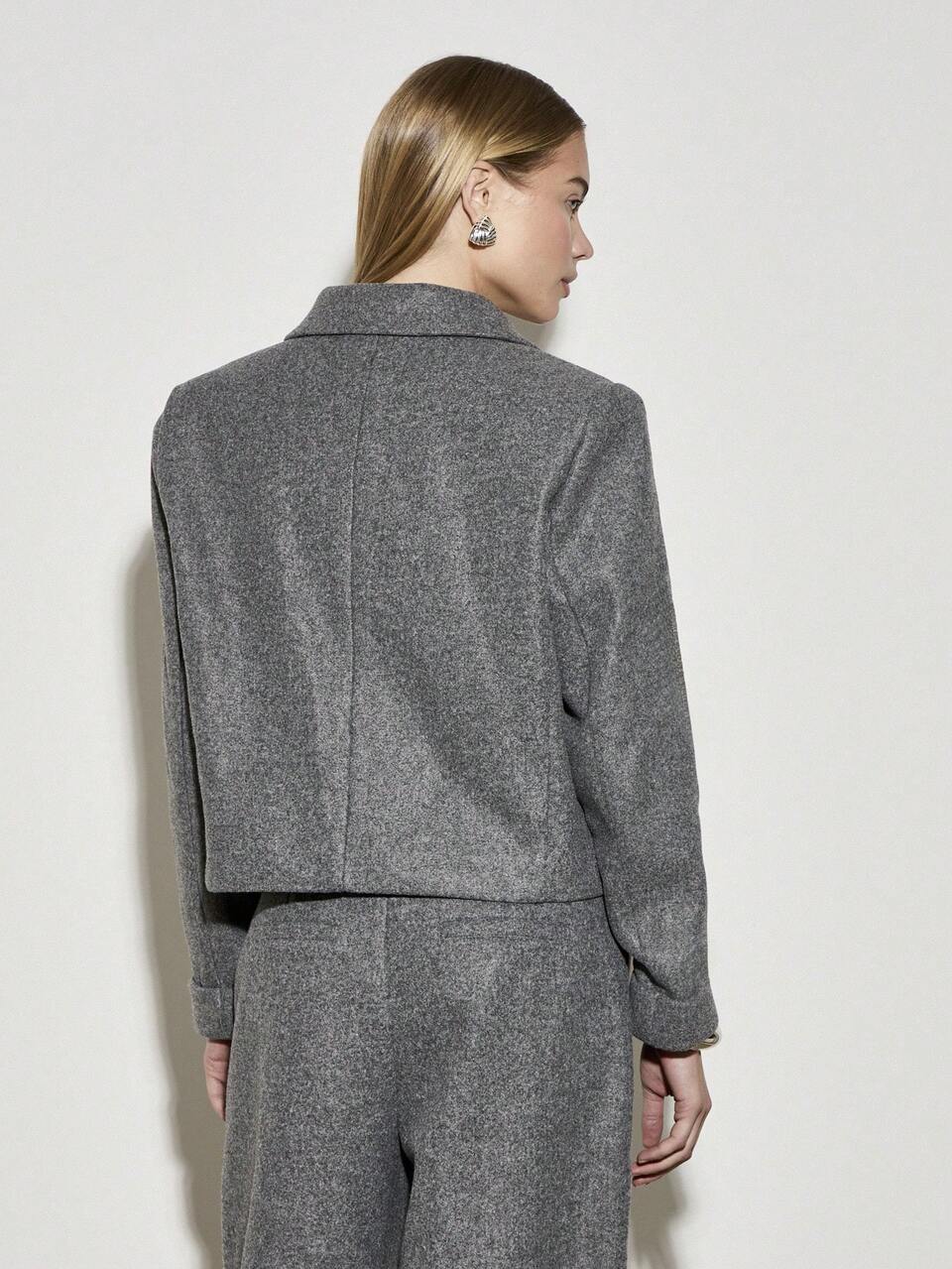 AiiRZ Professional Oversized Cropped Blazer Business Suit Jacket Double-Breasted Office Wear Interview Workwear Winter Fall Fashion Contemporary Modern