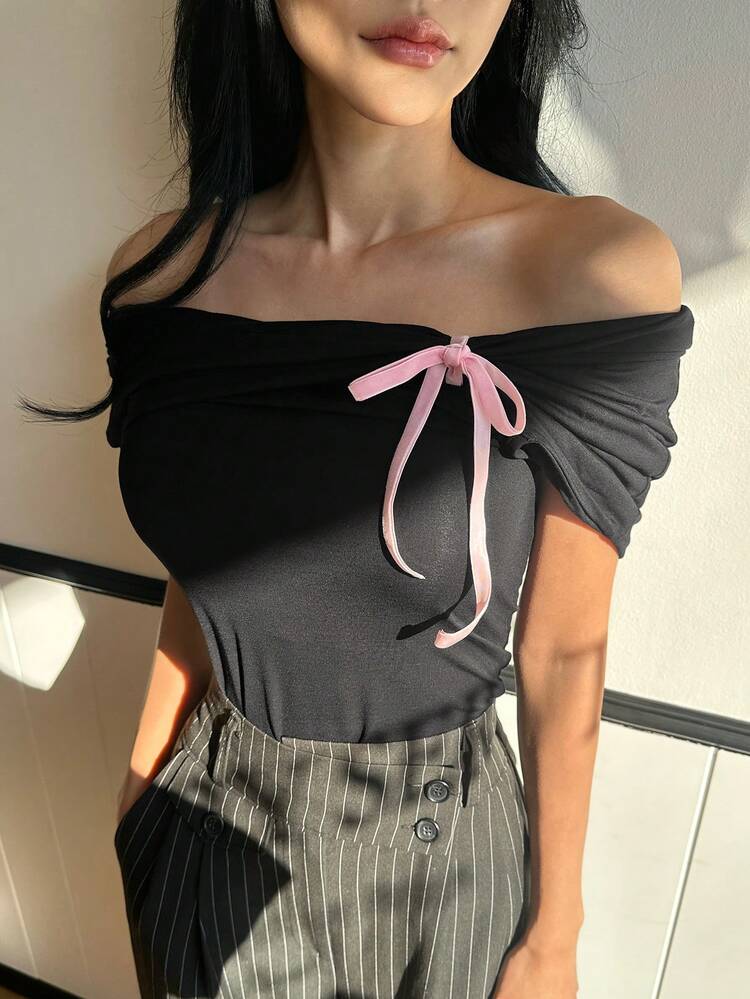Women's Off Shoulder Short Sleeve Contrast Color Bow Decor T-Shirt
