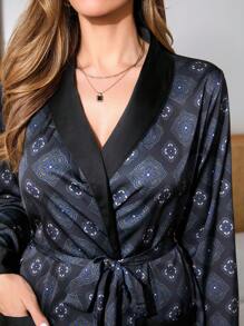 Bata elegante para mujer con estampado floral, manga larga y cintura anudada