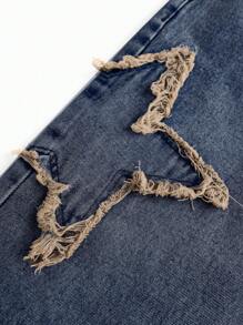 SHEIN Teen Girls Y2K Fashion Star Patched Faded Frayed Boyfriend Baggy Straight Leg Denim Jeans With Star Applique And Patch Pockets, Girl's Clothing Streetwear Outfits,Versatile Style,Girls Summer Clothes Back To School Streetwear Outfits,Beach Boho Concert Loose Fit Wide Leg Pants Rave Outfits Festival,Graduation Outfit