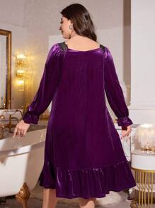 大码优雅蕾丝边天鹅绒女式睡裙