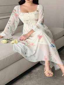 Dazy Petite Plus 加大码印花高领修身长袖拼接连衣裙，白色，春秋季，荷叶边复活节 - 白色 - 查看 1