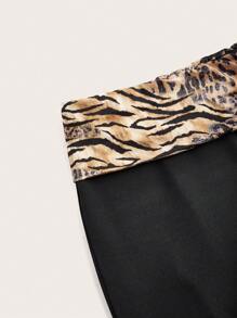 SHEIN EZwear 女士豹纹拼布露肩修身长袖 T 恤和喇叭裤 2 件套 - 彩色 - 查看 3