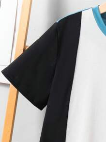 Koszulka z krótkim rękawem i okrągłym dekoltem w bloki kolorów dla chłopców, odpowiednia na letnie dni, na zewnątrz, do uprawiania sportu, na wakacje, na imprezę, do szkoły