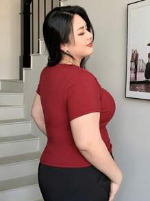 Dazy Plus 大码弹力修身圆领镂空短袖T恤，中国新年，春夏 - 紅色 - 查看 2