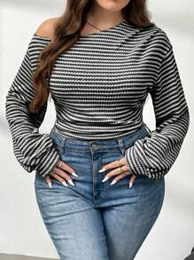 Firerie Áo thun nữ tay dài vai chéo họa tiết quả dứa cỡ lớn không đối xứng, áo phông mùa thu cho nữ - Đen và trắng - Xem 2