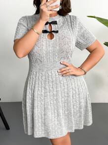SHEIN Privé Plus Size Elegant Commute Workplace Intelligent High-End Venue Afternoon Tea Slightly Sexy Date Concert Party Round Neck Chest Bow Decor Cable Knitted Short Sleeve A-Line Academy Style Dress - Grey - View 2