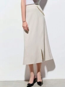 Maija 春夏新款杏色金属链条装饰女裙都市摩登优雅无袖日常休闲通勤适合外出度假节日聚会婚礼约会