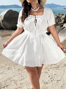 SHEIN Clasi 大码女式波西米亚风节日花卉刺绣短袖连衣裙，适合夏季