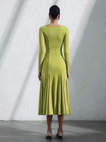 Aveloria Modichic Elegant French Style Waist Cinched Long Sleeve Crew Neck A-Line Dress, Slimming And Suitable For Resort Wear