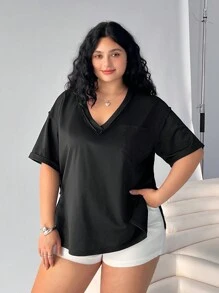 SHEIN EZwear Damen T-Shirt in Große Größen, schwarz, Kurzarm, V-Ausschnitt mit Tasche, Frühling/Sommer