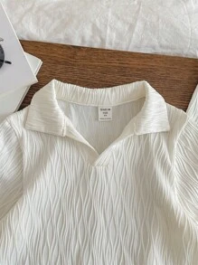 SHEIN LMoss Kids 2 件装 男童休闲运动学院复古纹理面料翻领 T 恤和裤子套装 适合儿童服装 男童服装 返校男孩套装 适合生日派对、晚会、表演、婚礼、洗礼、开幕式 日常 适合日常使用 适合上学 适合旅行 适合运动 适合服装 适合春夏季节 - 白色 - 查看 5