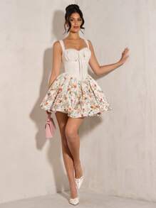 SHEIN BAE 暑假约会旅行连衣裙情人节连衣裙小碎花连衣裙野餐连衣裙优雅连衣裙纯色褶皱胸围蕾丝花边吊带裙女士夏季服装/春季服装/情人节服装/狂欢节/海滩度假服装 - 彩色 - 查看 4